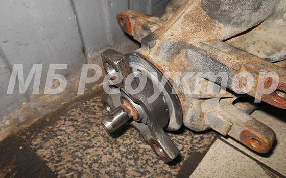 Замена сальника и подшипника хвостовика редуктора Мерседес