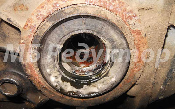 Течет сальник редуктора Мерседес